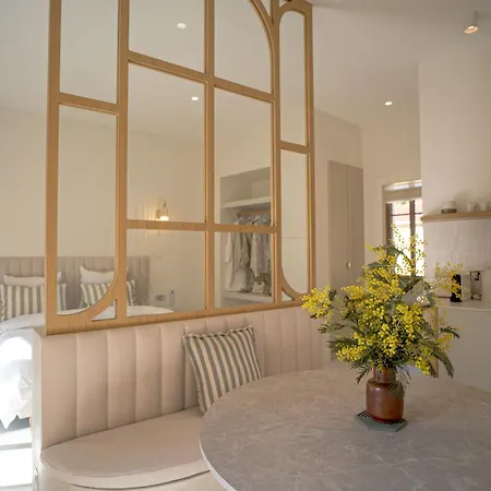 Maison Raphael - Plages, Et Gare A Pied 4* Сен-Рафаэль