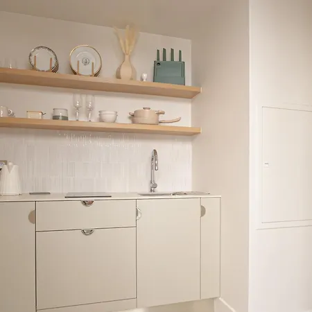 Maison Raphael - Plages, Et Gare A Pied 4* Сен-Рафаэль