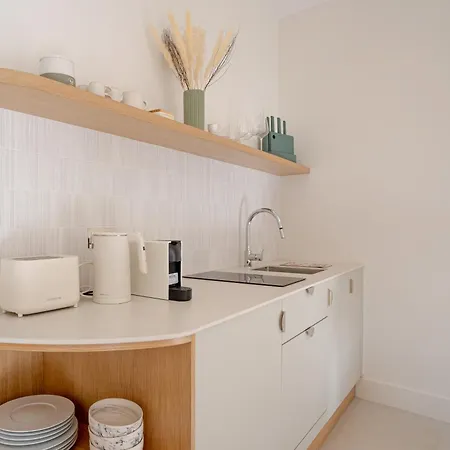 Maison Raphael - Plages, Et Gare A Pied 4* Сен-Рафаэль