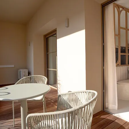 Hotel apartamentowy Maison Raphael - Plages, Et Gare A Pied