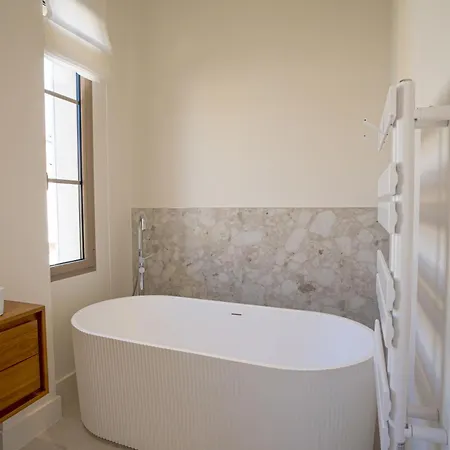 Maison Raphael - Plages, Et Gare A Pied 4* Сен-Рафаэль