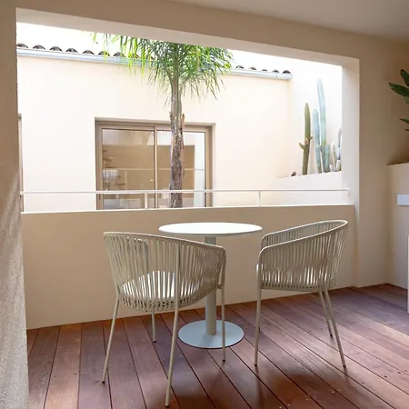Maison Raphael - Plages, Et Gare A Pied Aparthotel 3*