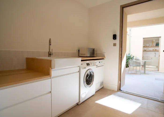 Maison Raphael - Plages, Et Gare A Pied 4* Saint-Raphael (Var)