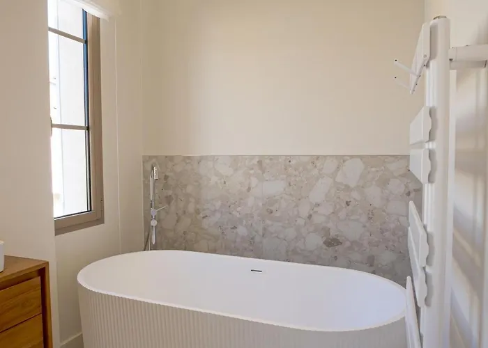 Maison Raphael - Plages, Et Gare A Pied 4* Saint-Raphael (Var)