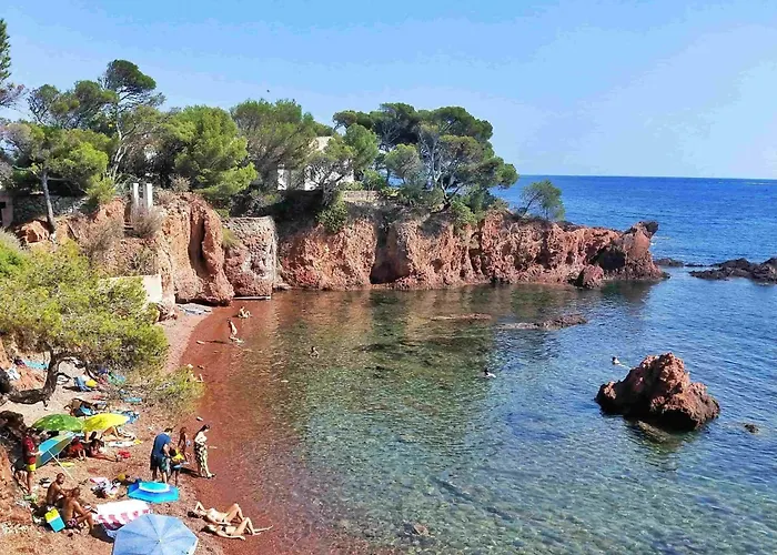 Maison Raphael - Plages, Et Gare A Pied Апарт-отель Сен-Рафаэль